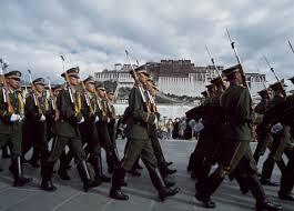 A patrol of the Chinese army in front of the Potala in Lhasa.